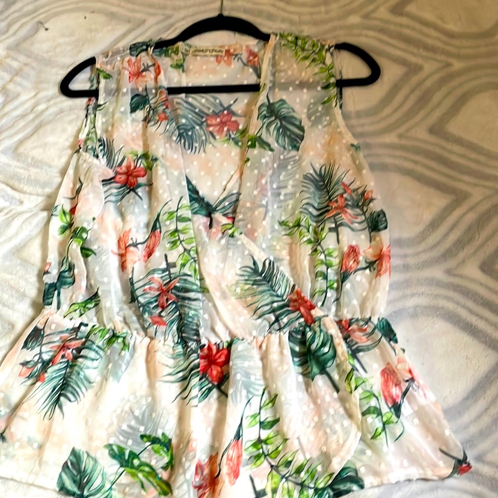 Supe nice top size L